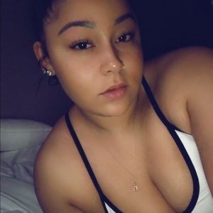 Meet your Posher, Jazmin